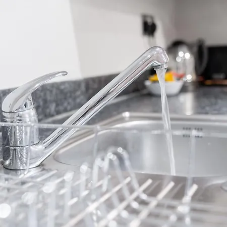 City Centre - Two Bed Apartment - Digbeth - Secure Parking - Netflix - Wifi - 15A Бирмингем Экстерьер фото